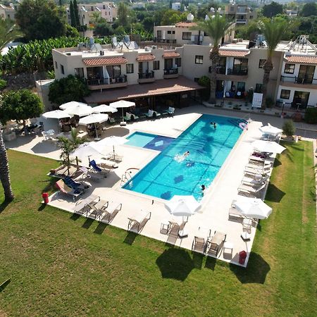 Anna Hotel Apartments Kissonerga Buitenkant foto