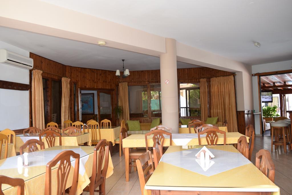 Anna Hotel Apartments Kissonerga Buitenkant foto