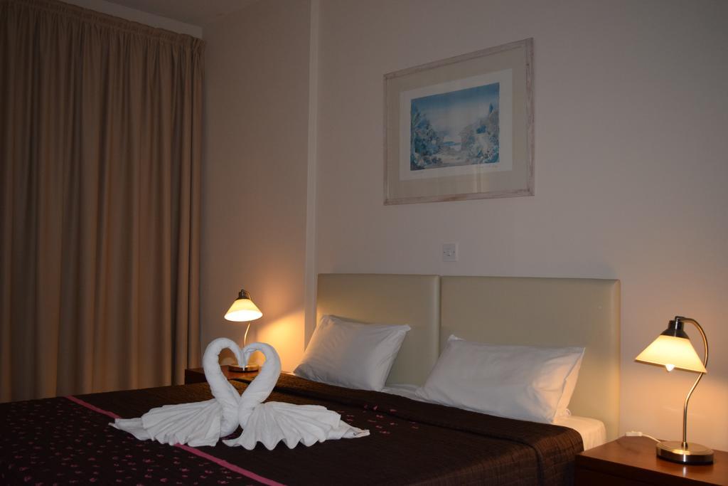 Anna Hotel Apartments Kissonerga Buitenkant foto