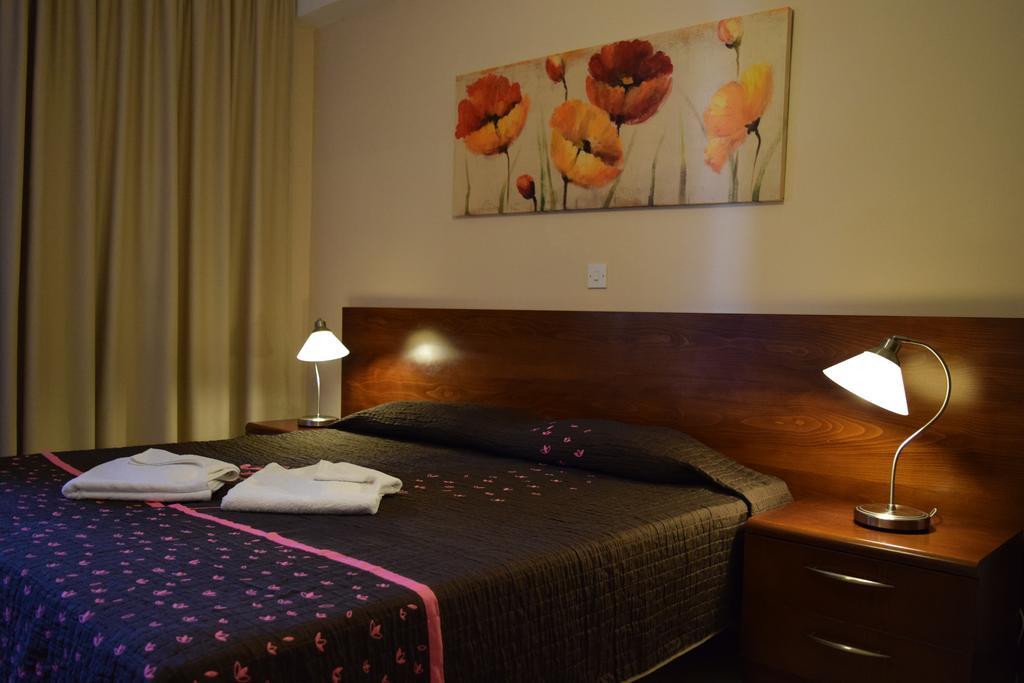 Anna Hotel Apartments Kissonerga Buitenkant foto
